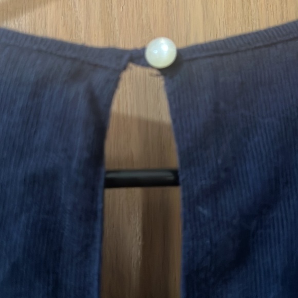 Ralph Lauren Navy Lace Embroidered top Size Medium - Picture 5 of 5